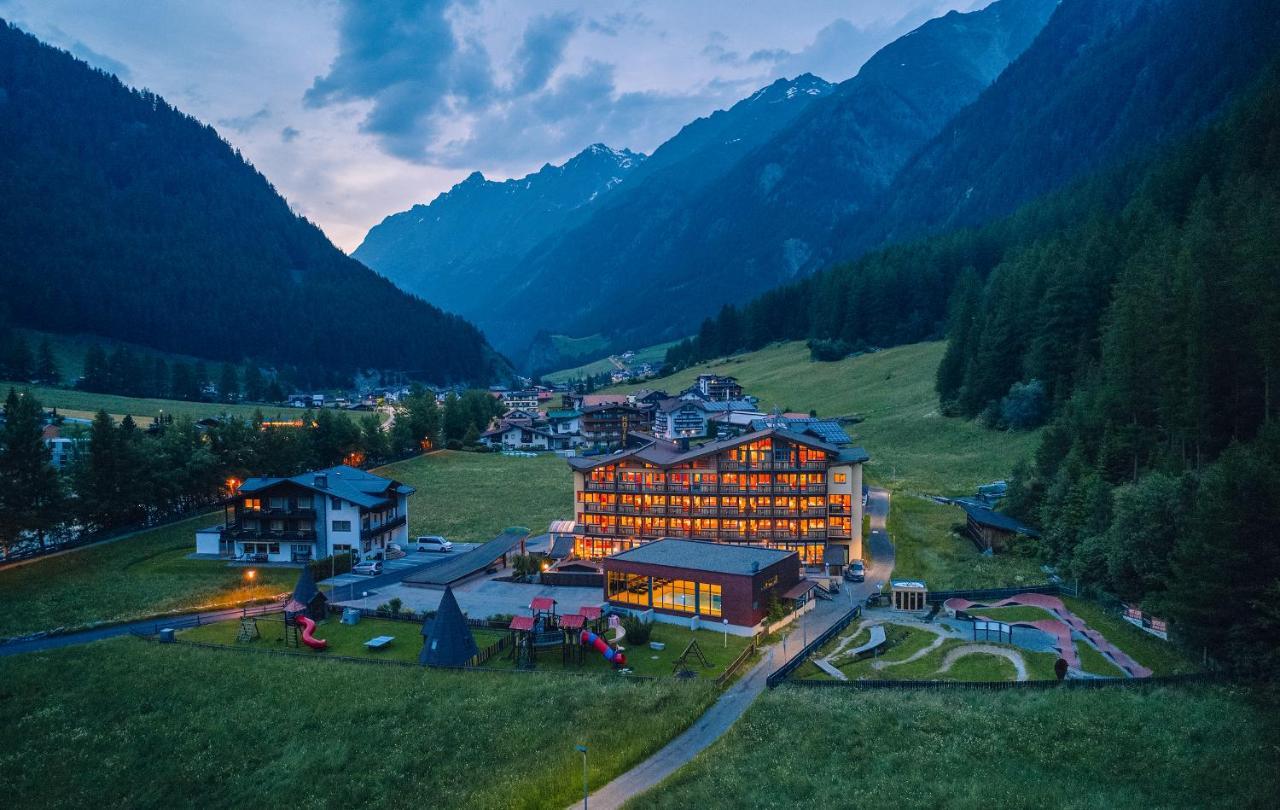 Hotel Sunny Soelden Eksteriør bilde